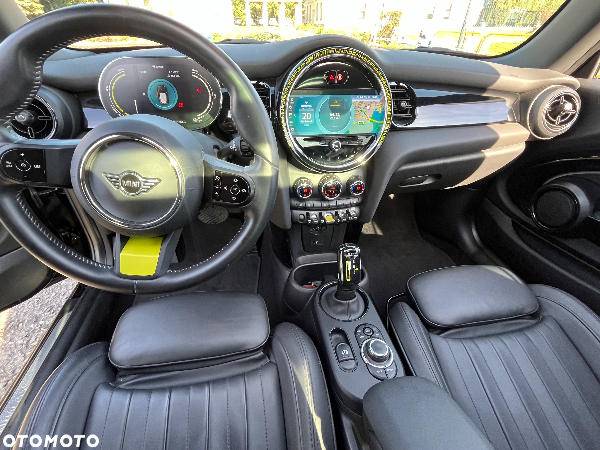 MINI Cooper SE Yours Trim - 11