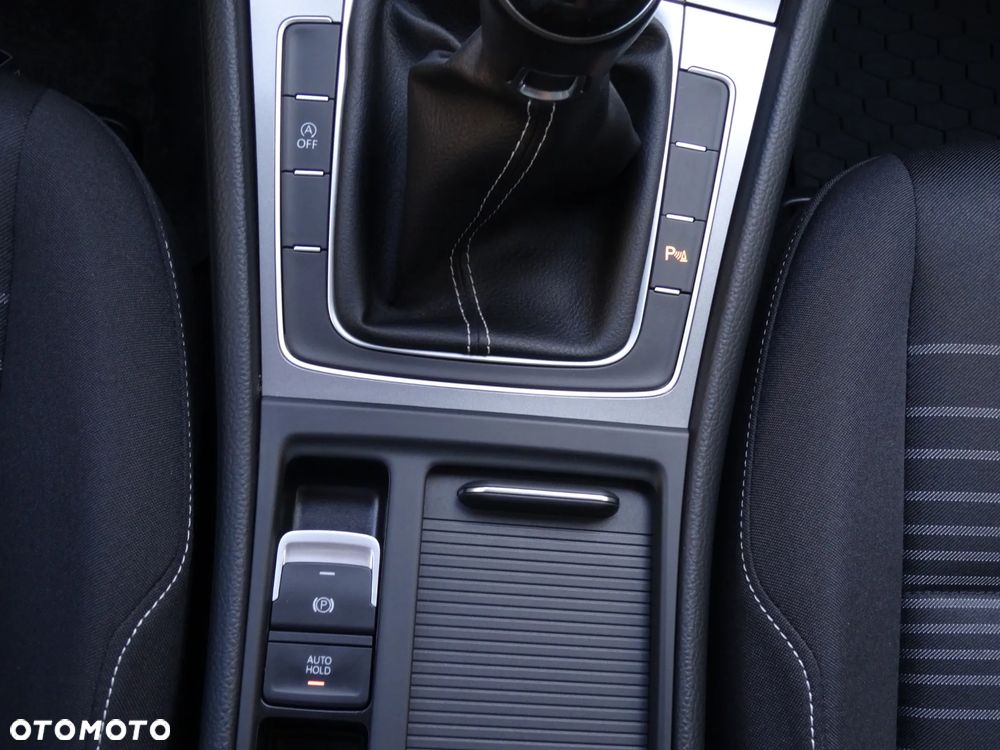 Volkswagen Golf 1.4 TSI (BlueMotion Technology) Comfortline - 19