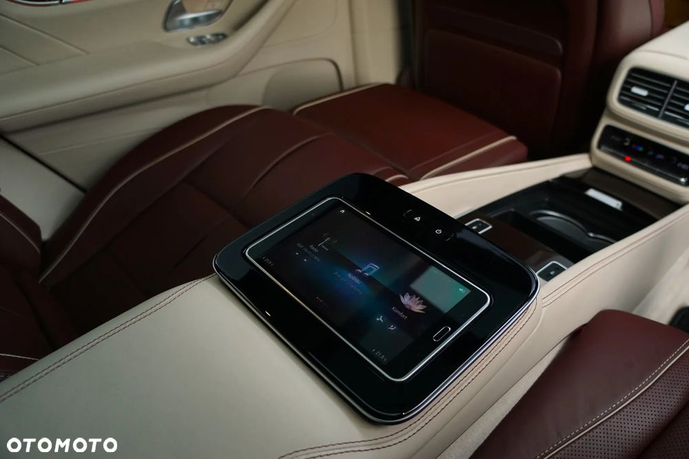 Mercedes-Benz GLS - 21