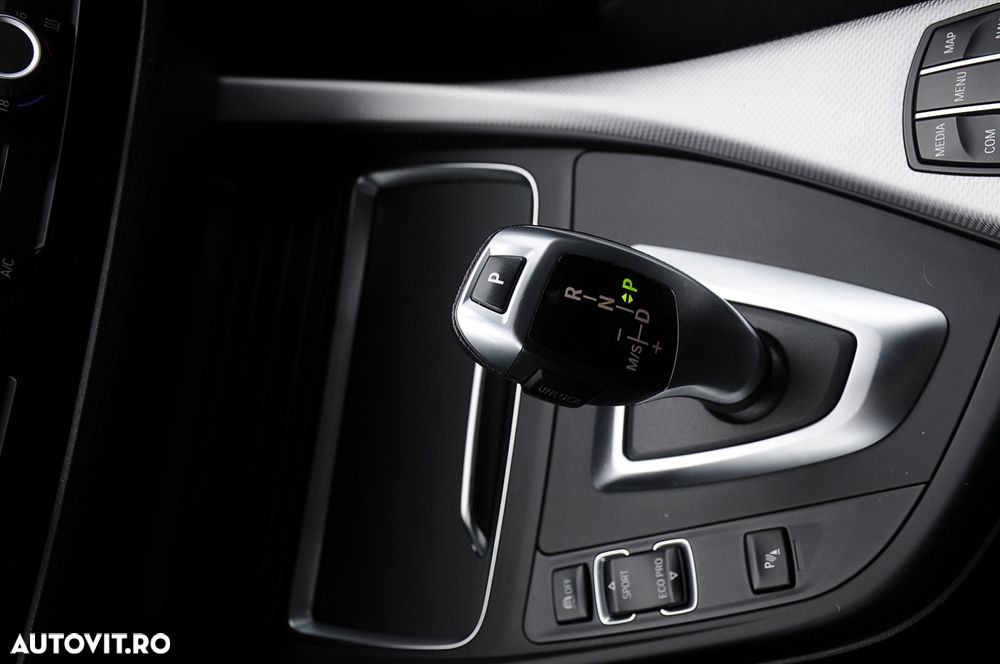 BMW Seria 1 118d Aut. M Sport - 28