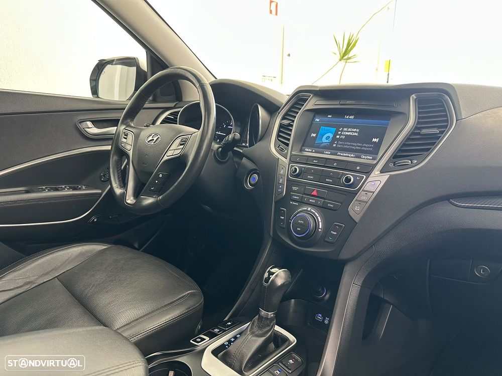 Hyundai Santa Fe blue 2.2 CRDI 2WD Auto Family+ - 42
