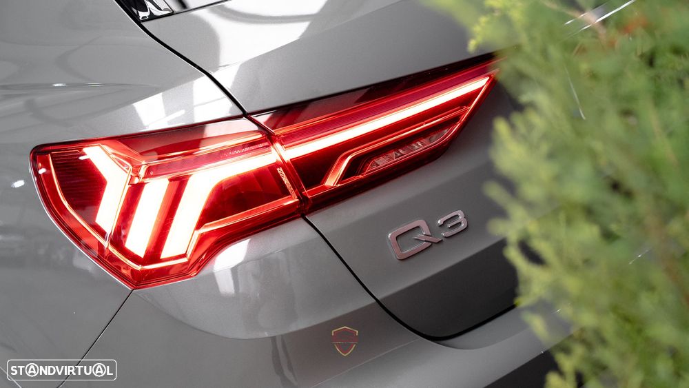 Audi Q3 35 TDI S line S tronic - 11