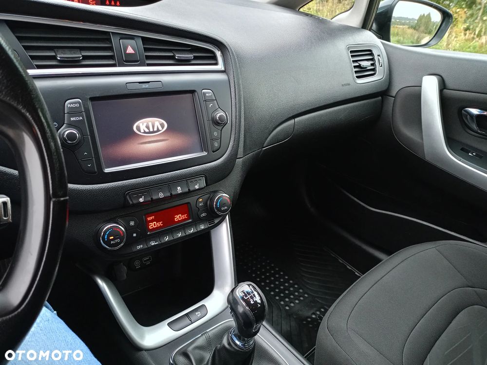 Kia Ceed Cee'd 1.6 GDI L Business Line - 9