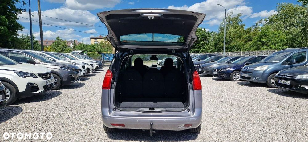 Peugeot 5008 - 11