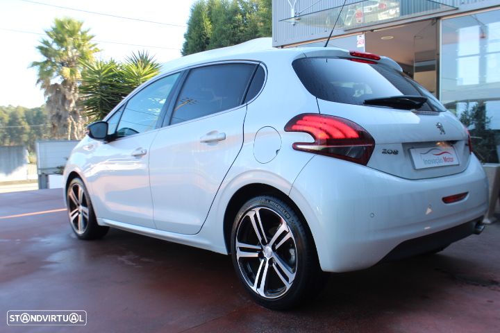 Peugeot 208 1.2 PureTech GT Line EAT6 - 3