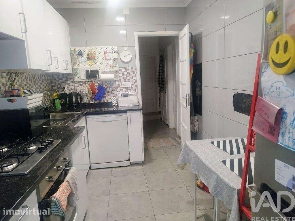 Apartamento T2 em Queluz e Belas - Grande imagem: 2/17
