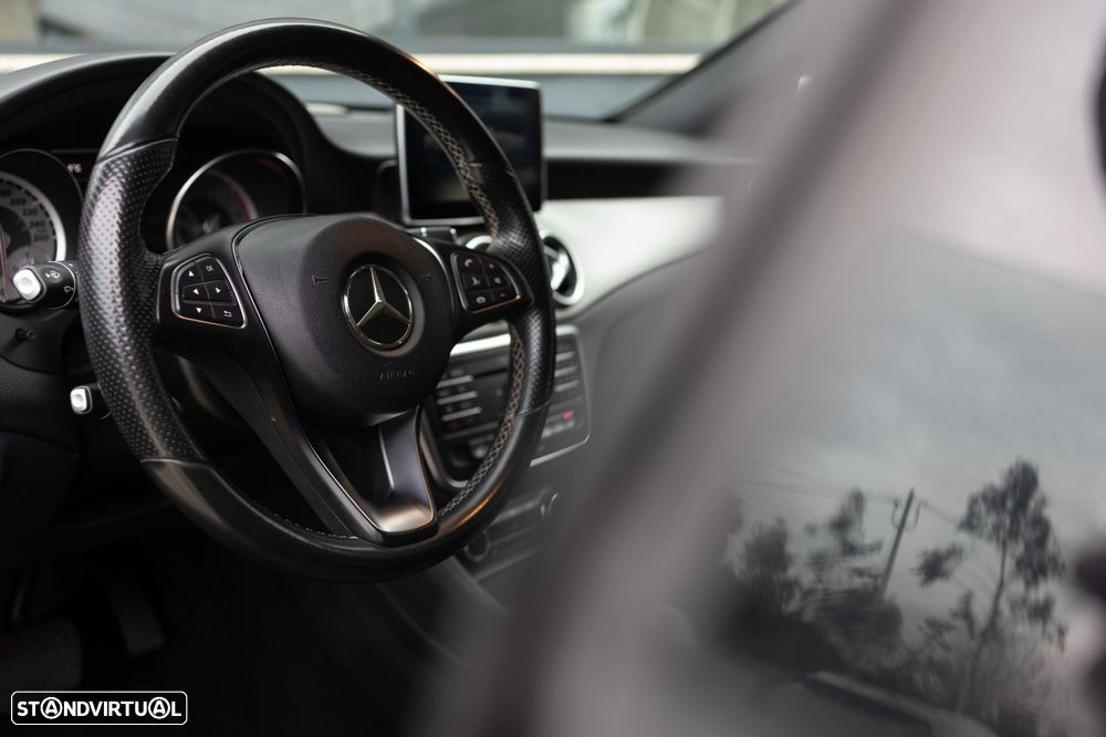 Mercedes-Benz CLA 200 d Shooting Brake Urban Aut. - 28