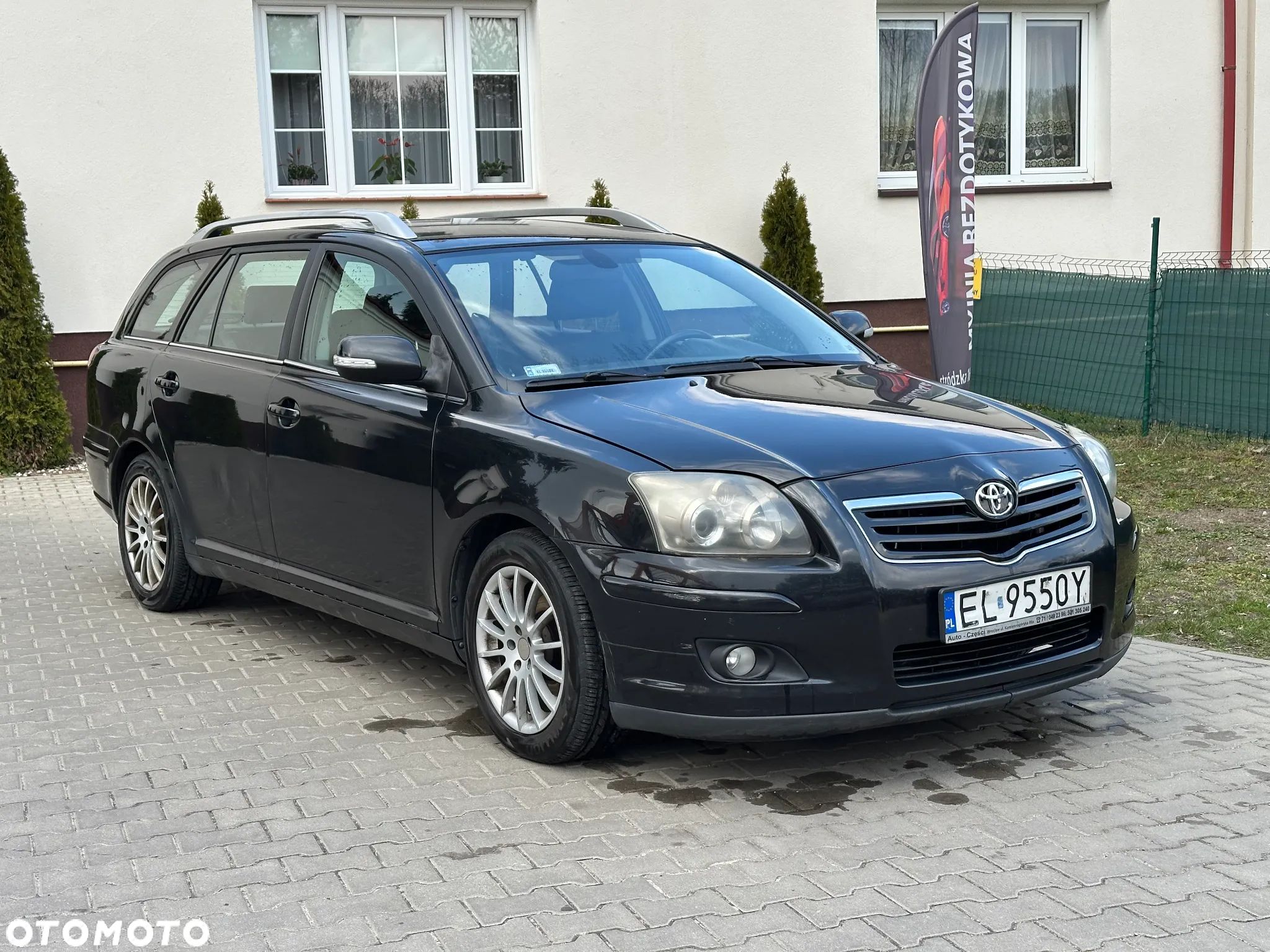 Toyota Avensis - 1