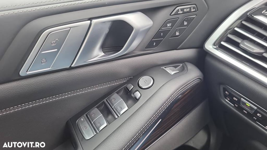 BMW X7 xDrive40i - 10