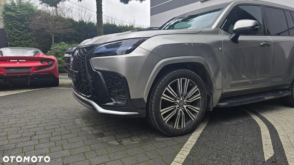 Lexus LX - 16