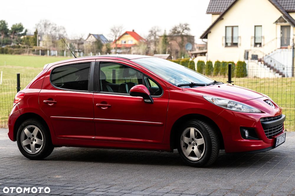 Peugeot 207 - 6