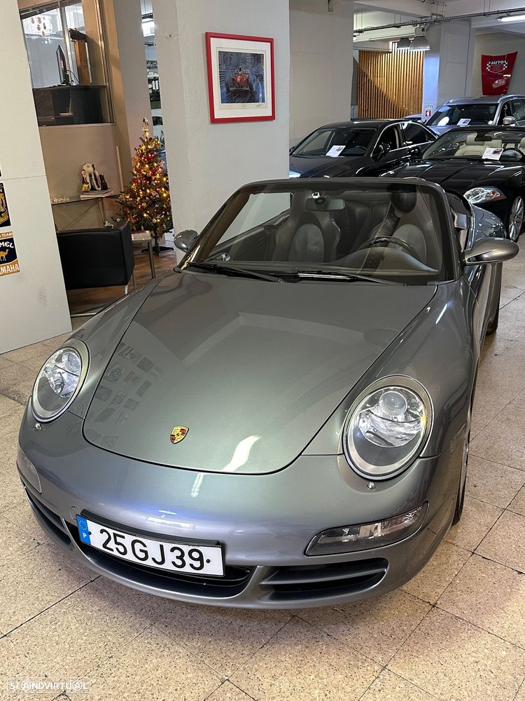 Porsche 911 Série F - 13