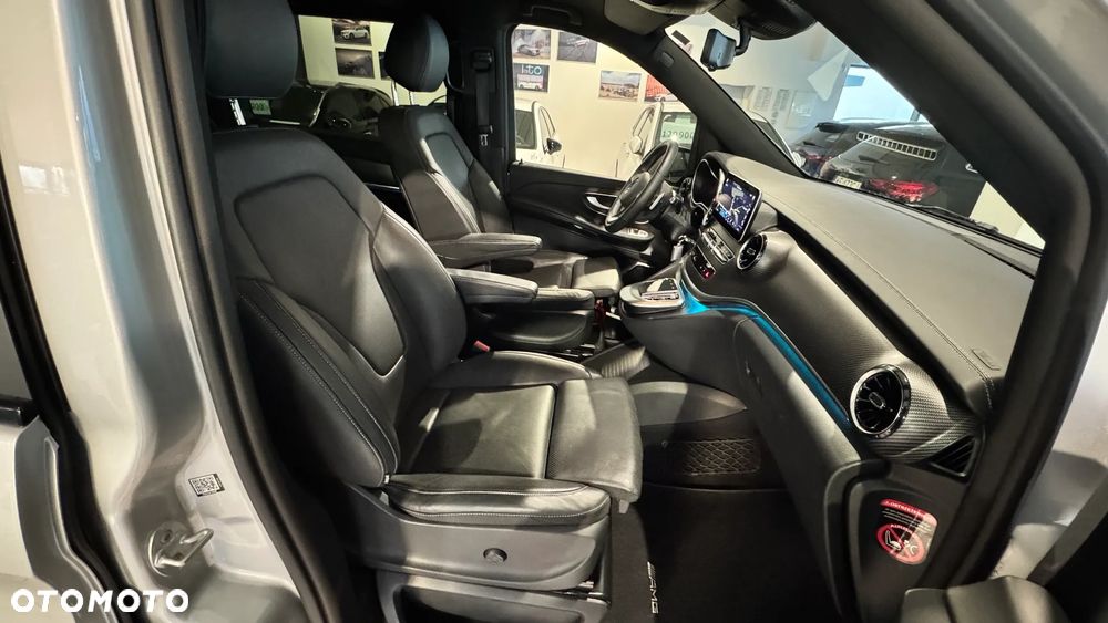 Mercedes-Benz Klasa V - 29