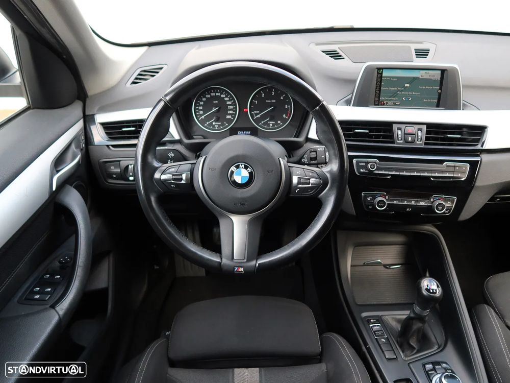 BMW X1 16 d sDrive Line Sport - 9