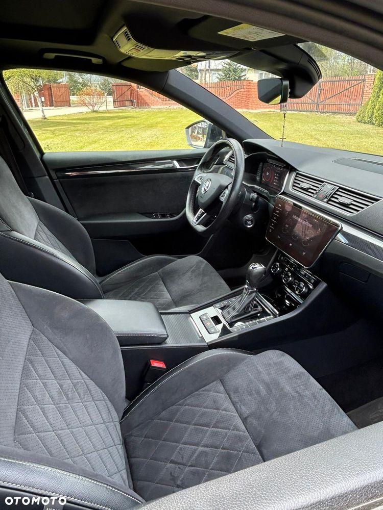 Skoda Superb 2.0 TDI 4x4 Sportline DSG - 10