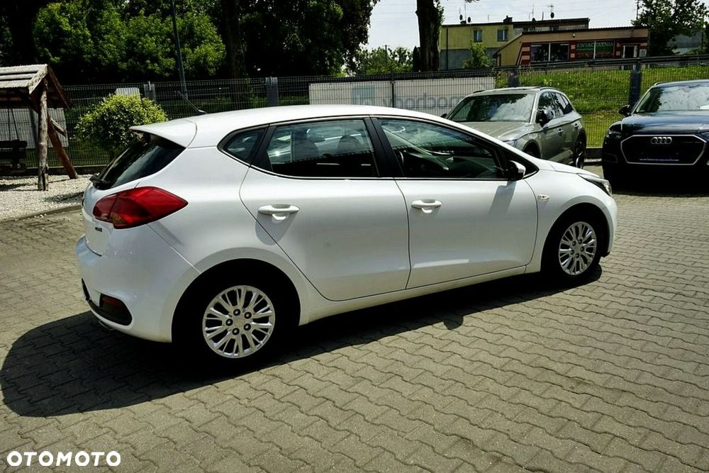 Kia Ceed - 7