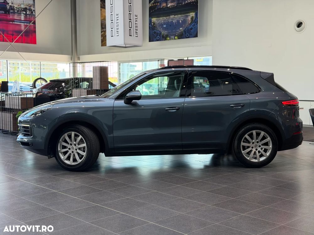 Porsche Cayenne Standard - 3