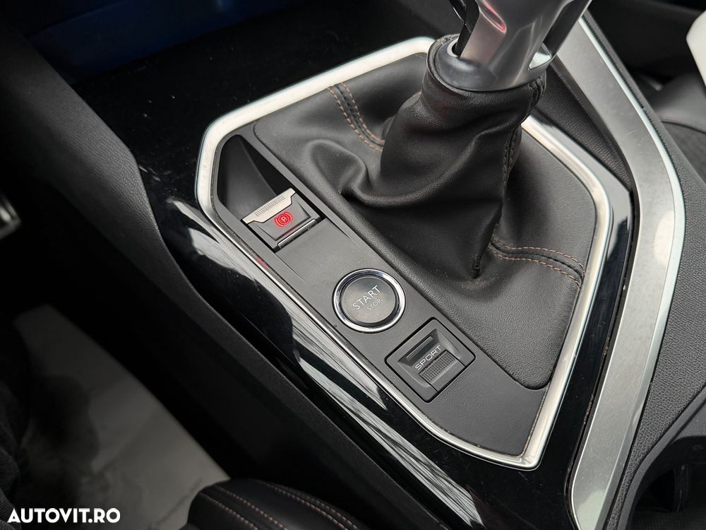 Peugeot 5008 1.5 BlueHDI s&s GT-Line - 25