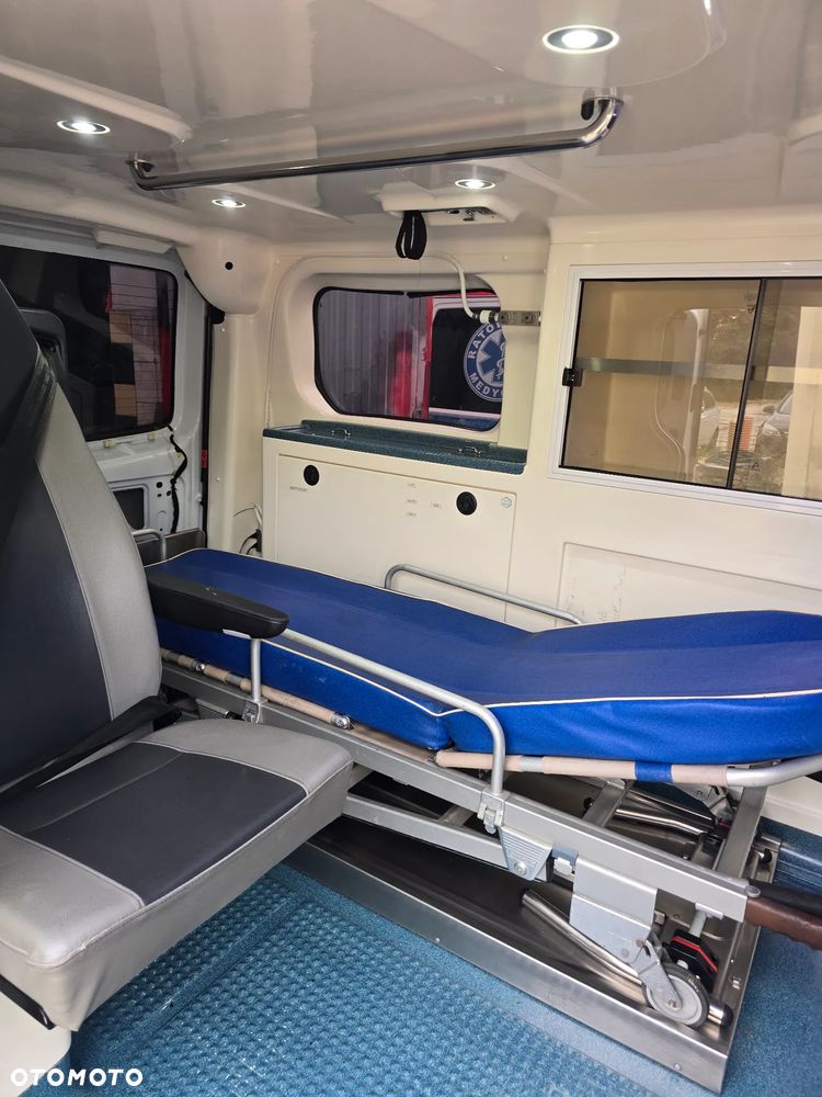 Opel Vivaro 1.6dci Karetka Ambulans Nosze - 12