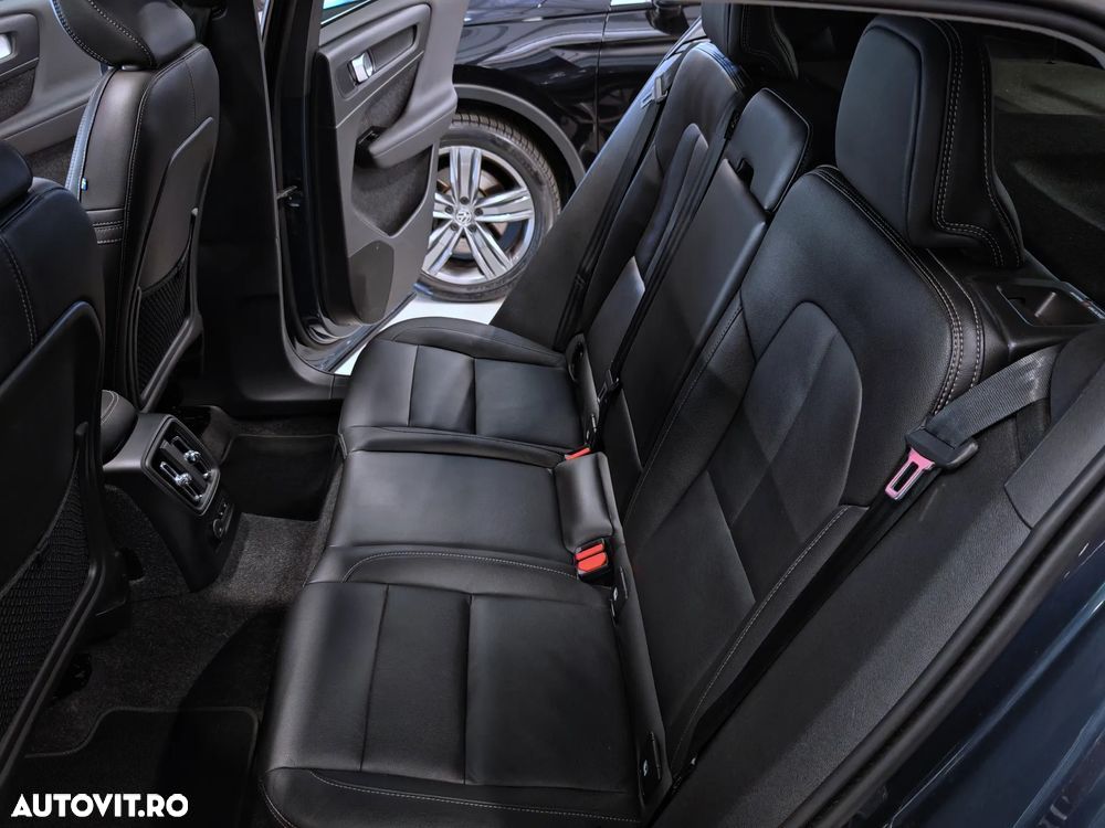 Volvo XC 40 T4 Recharge DKG Inscription Expression - 18