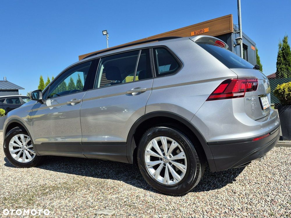 Volkswagen Tiguan - 16