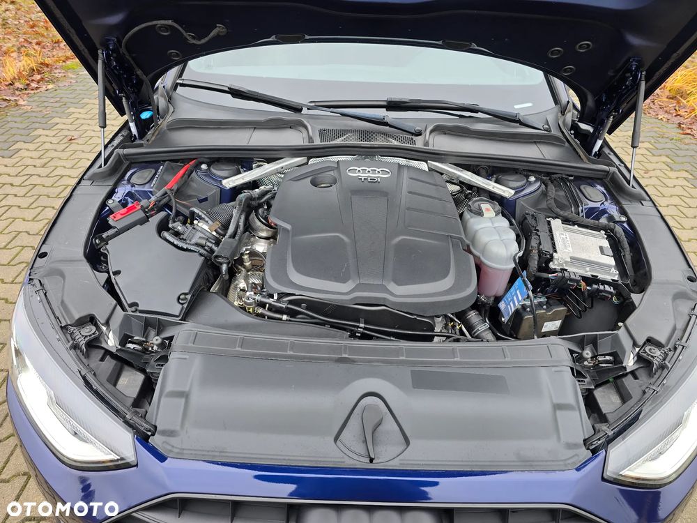 Audi A4 Avant 40 TDI S tronic design - 28