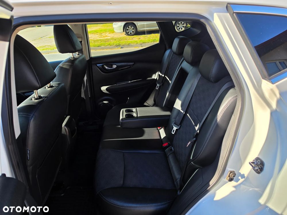 Nissan Qashqai 1.2 DIG-T Xtronic 360 - 18