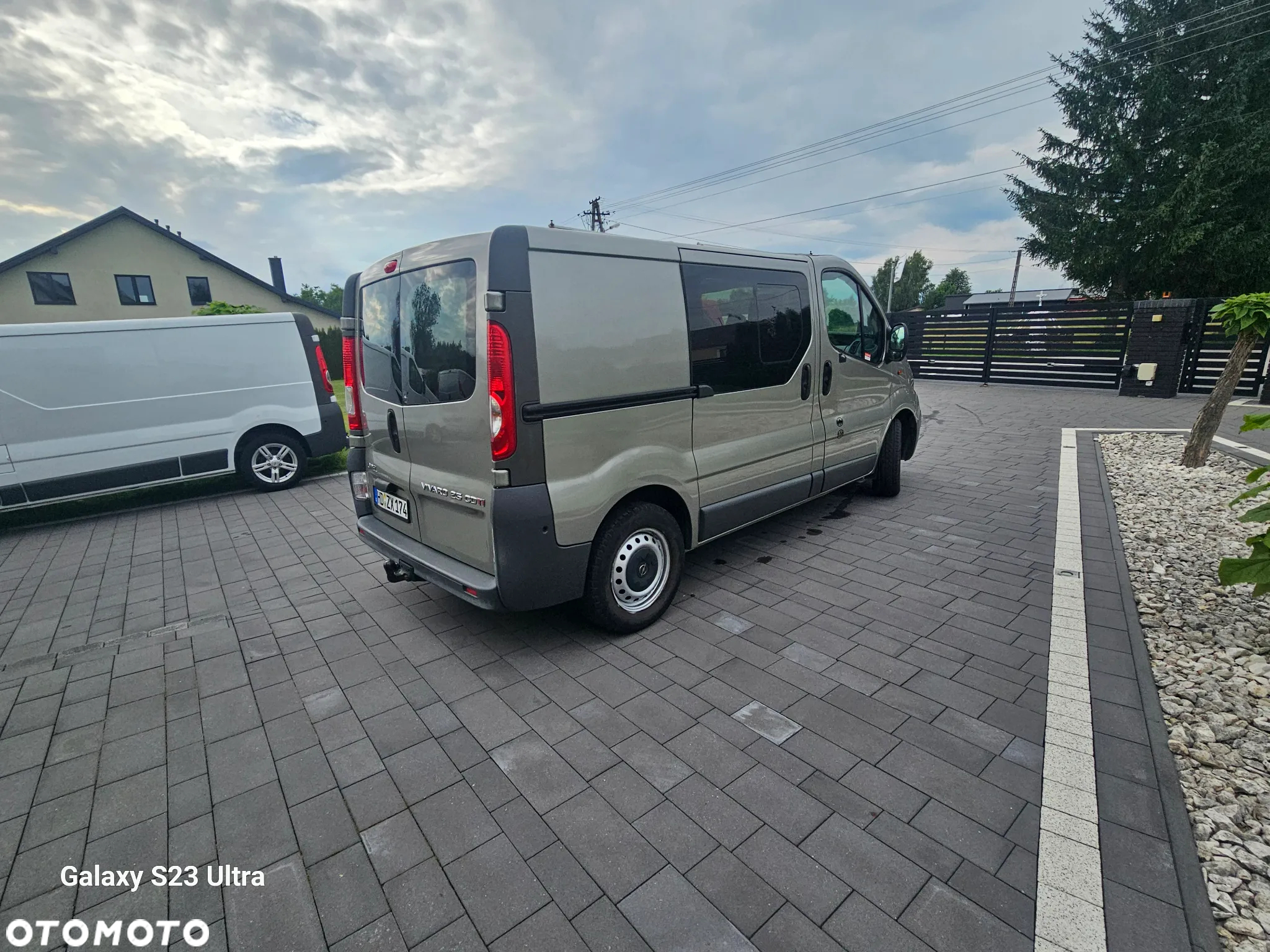 Opel Vivaro - 10