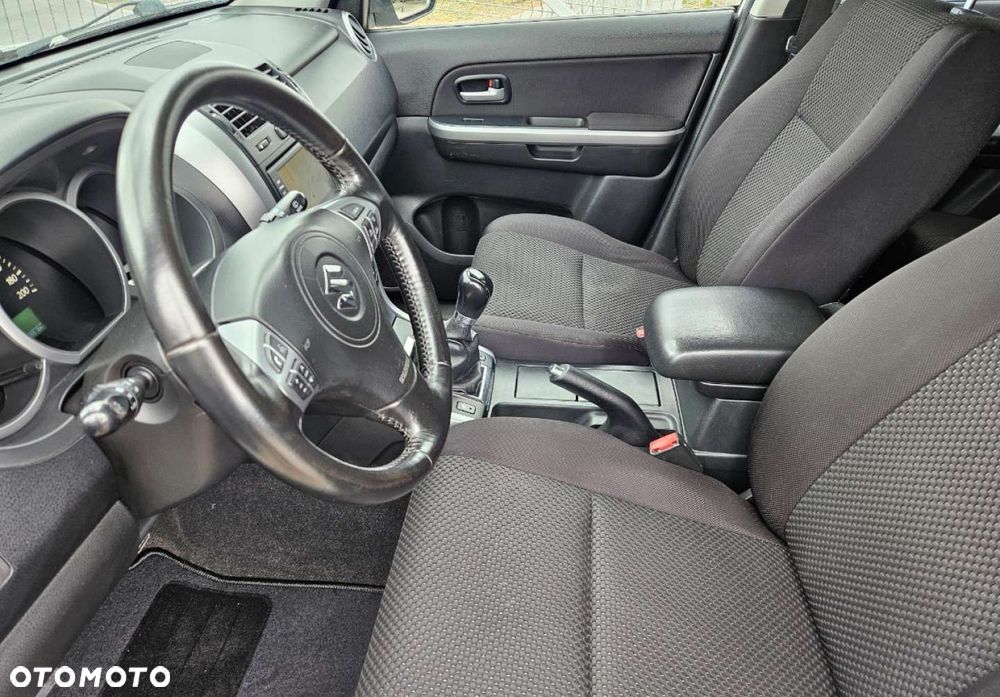 Suzuki Grand Vitara - 20
