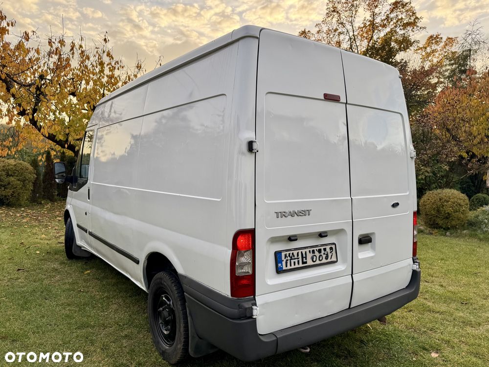 Ford Transit - 26