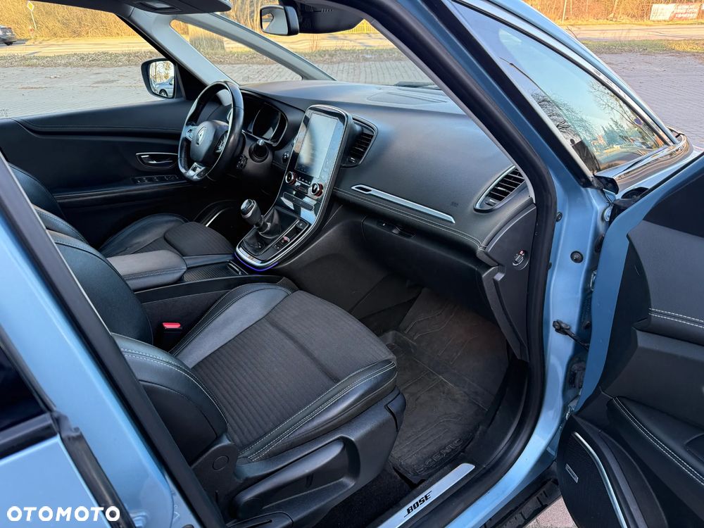 Renault Scenic 1.6 dCi Bose - 12
