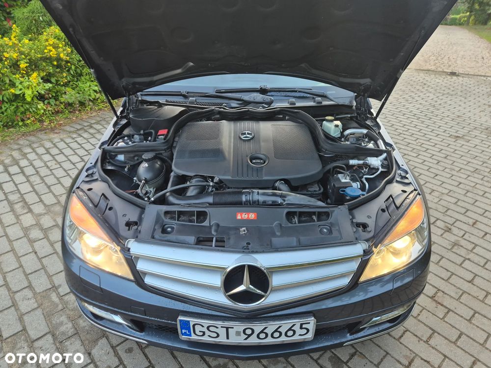 Mercedes-Benz Klasa C 220 CDI DPF Automatik BlueEFFICIENCY Avantgarde - 34