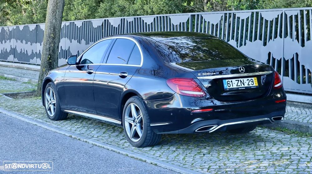 Mercedes-Benz E 300 de AMG Line - 13