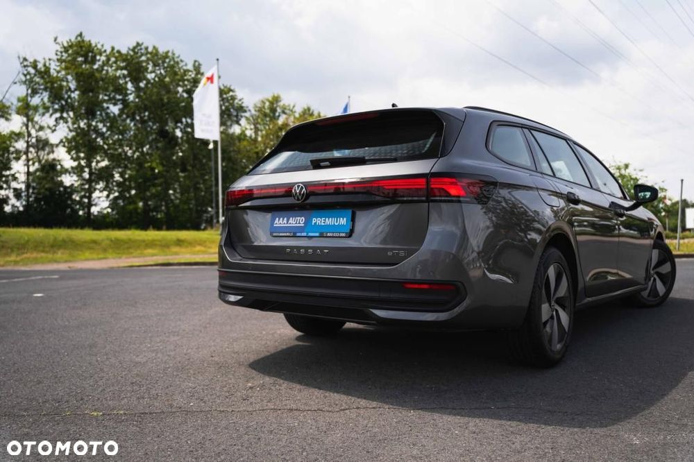 Volkswagen Passat Variant - 12