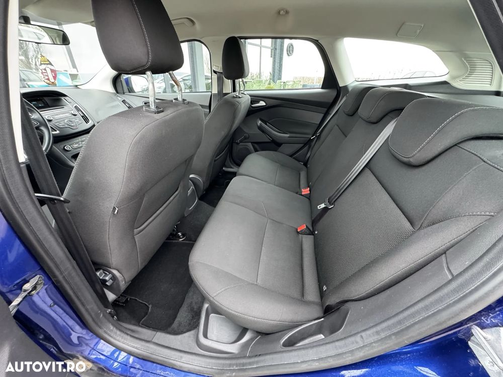 Ford Focus 1.0 EcoBoost Trend - 17