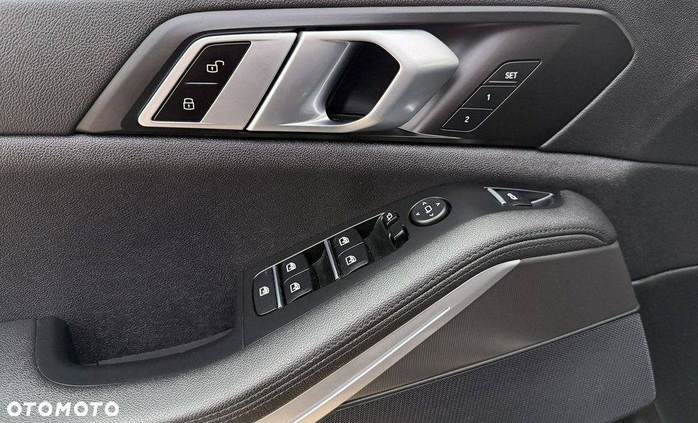 BMW X5 xDrive25d - 34