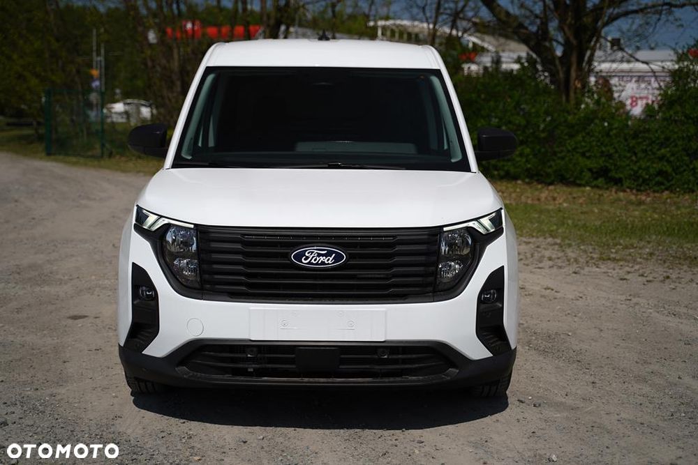 Ford Transit Courier - 2