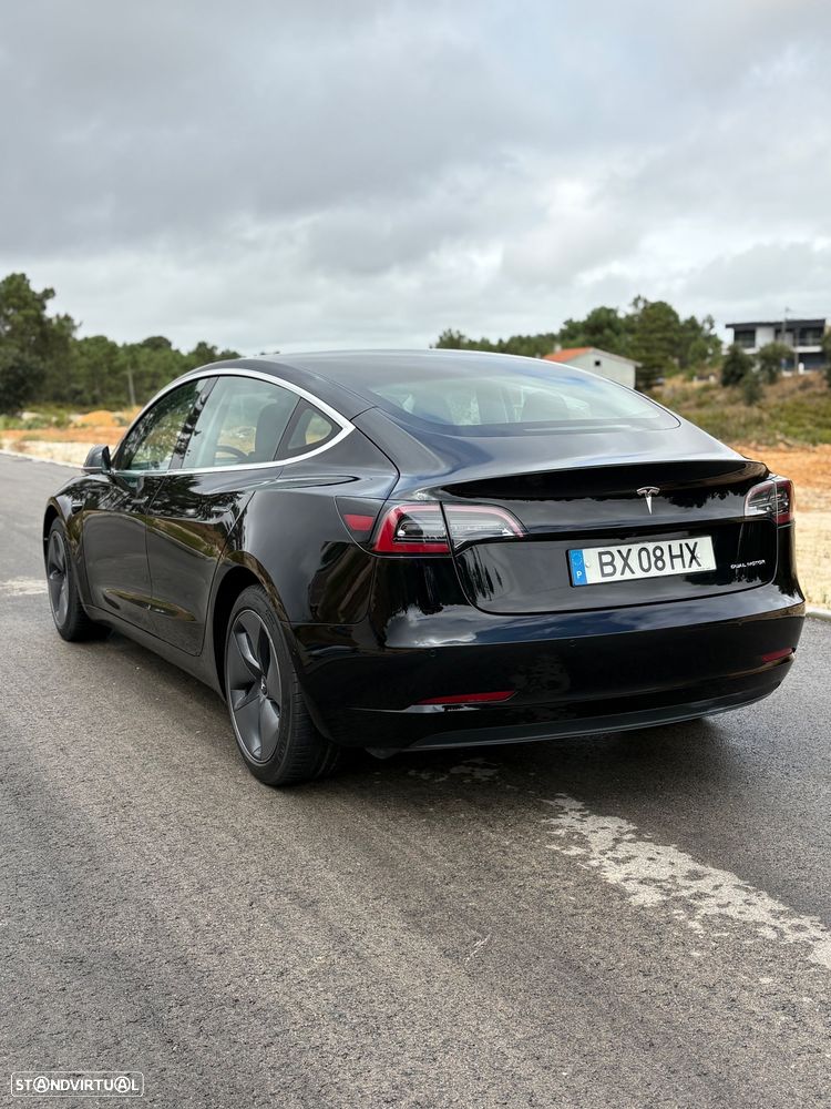 Tesla Model 3 - 3