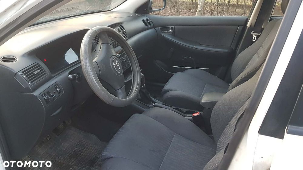 Toyota Corolla 1.4 VVT-i Base Polaris - 4