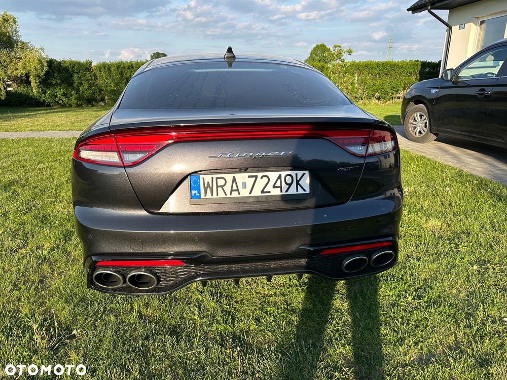 Kia Stinger - 15