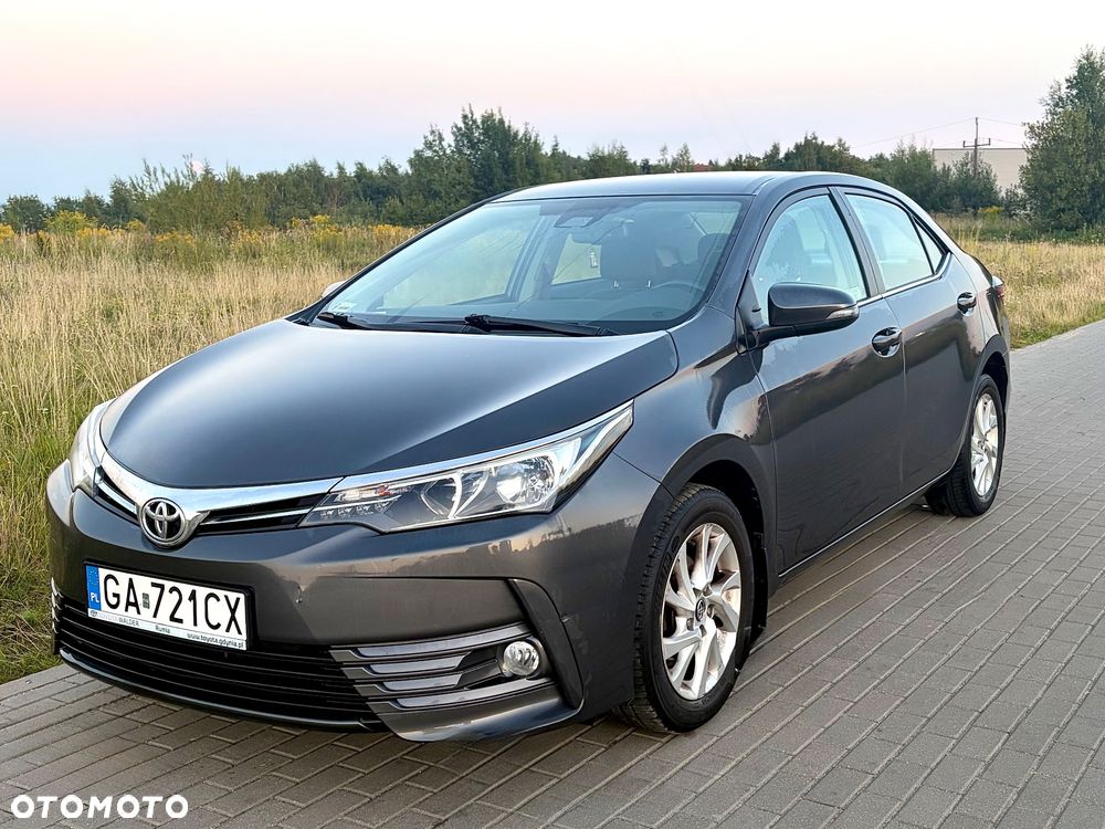 Toyota Corolla 1.6 Comfort - 1