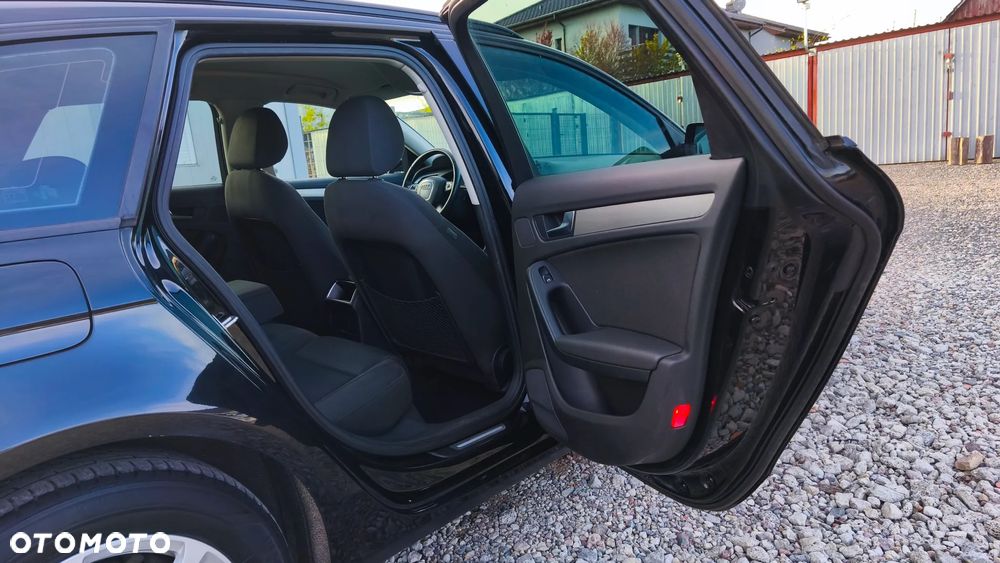 Audi A4 Avant - 31
