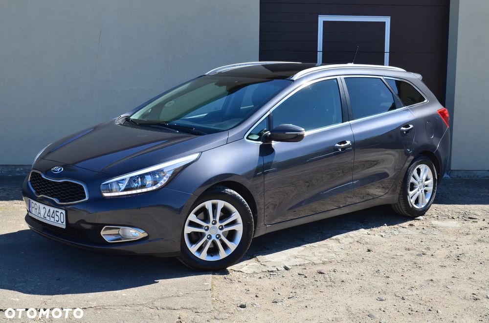 Kia Ceed 1.4 CVVT Fifa World Cup Edition - 2