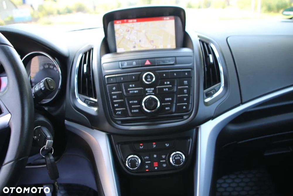 Opel Zafira 1.4 T Cosmo - 22