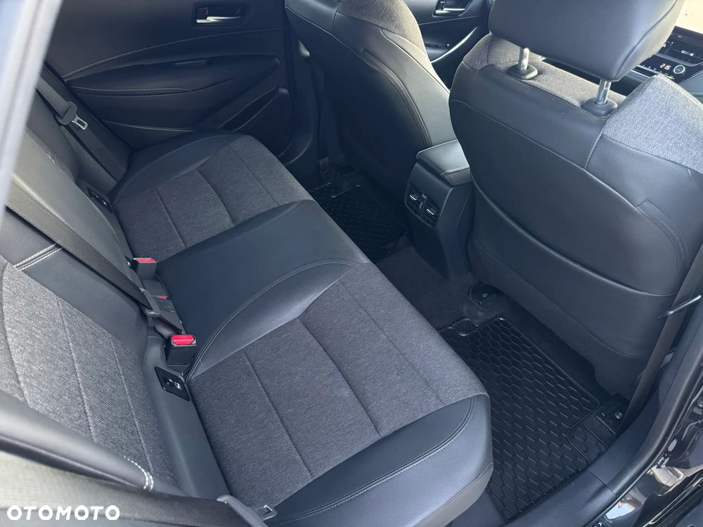 Toyota Corolla 1.8 Hybrid Style - 12