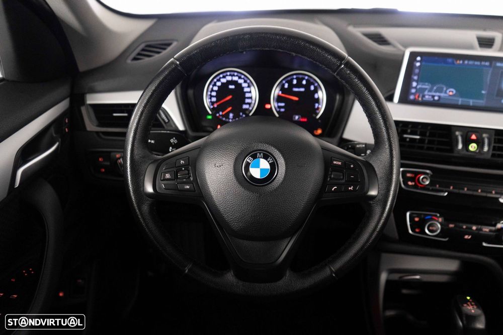 BMW X1 25 e xDrive Corporate Edition - 25