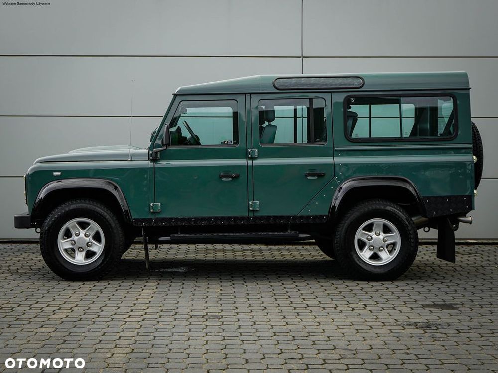 Land Rover Defender - 7