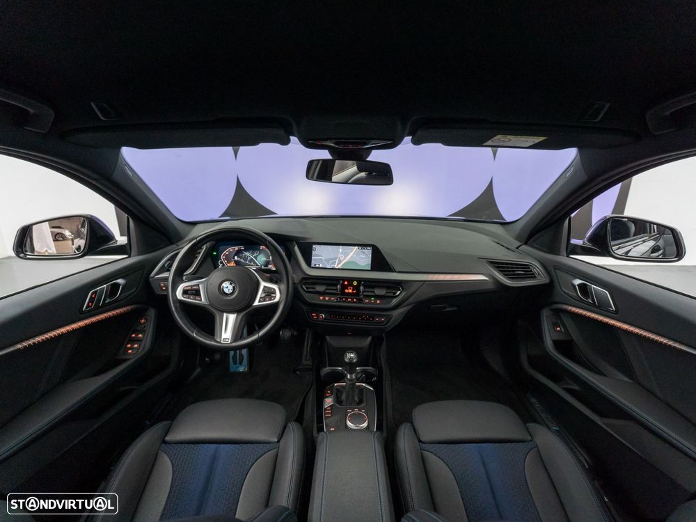 BMW 116 d Pack Desportivo M - 14