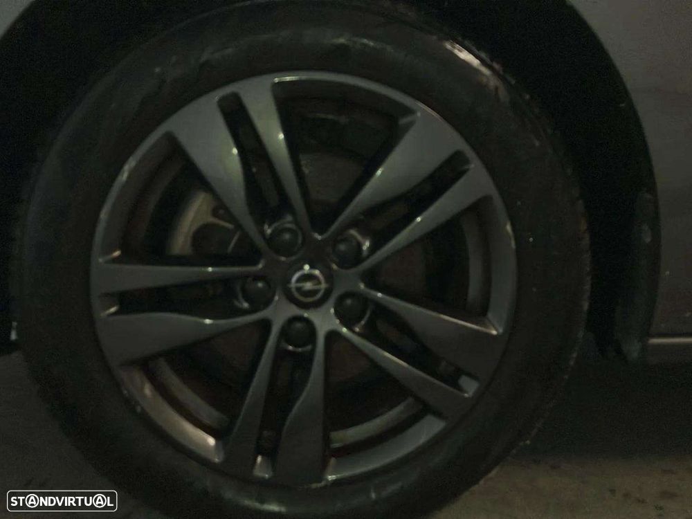 Opel Astra Sports Tourer - 18