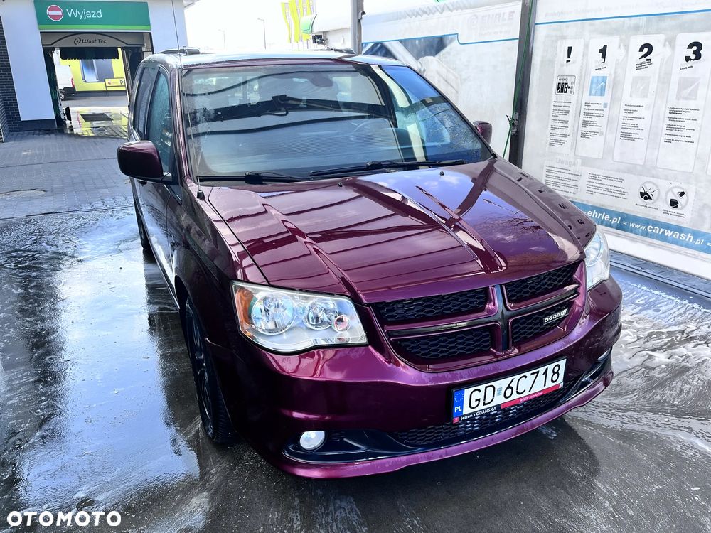 Dodge Grand Caravan - 7